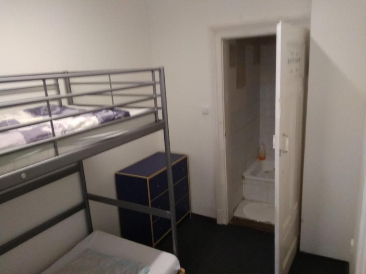 Apatrhostel Brno Buitenkant foto