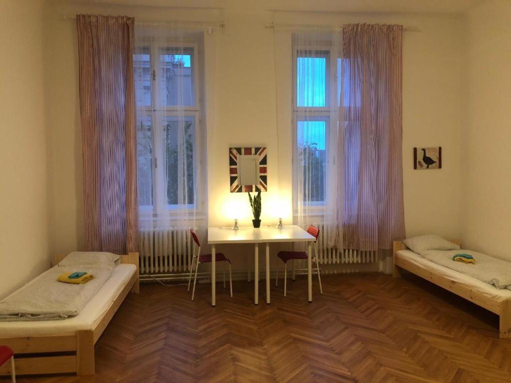 Apatrhostel Brno Buitenkant foto